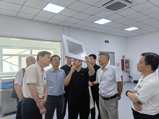 中國(guó)有研外部董事到有研粉材、有研硅調(diào)研